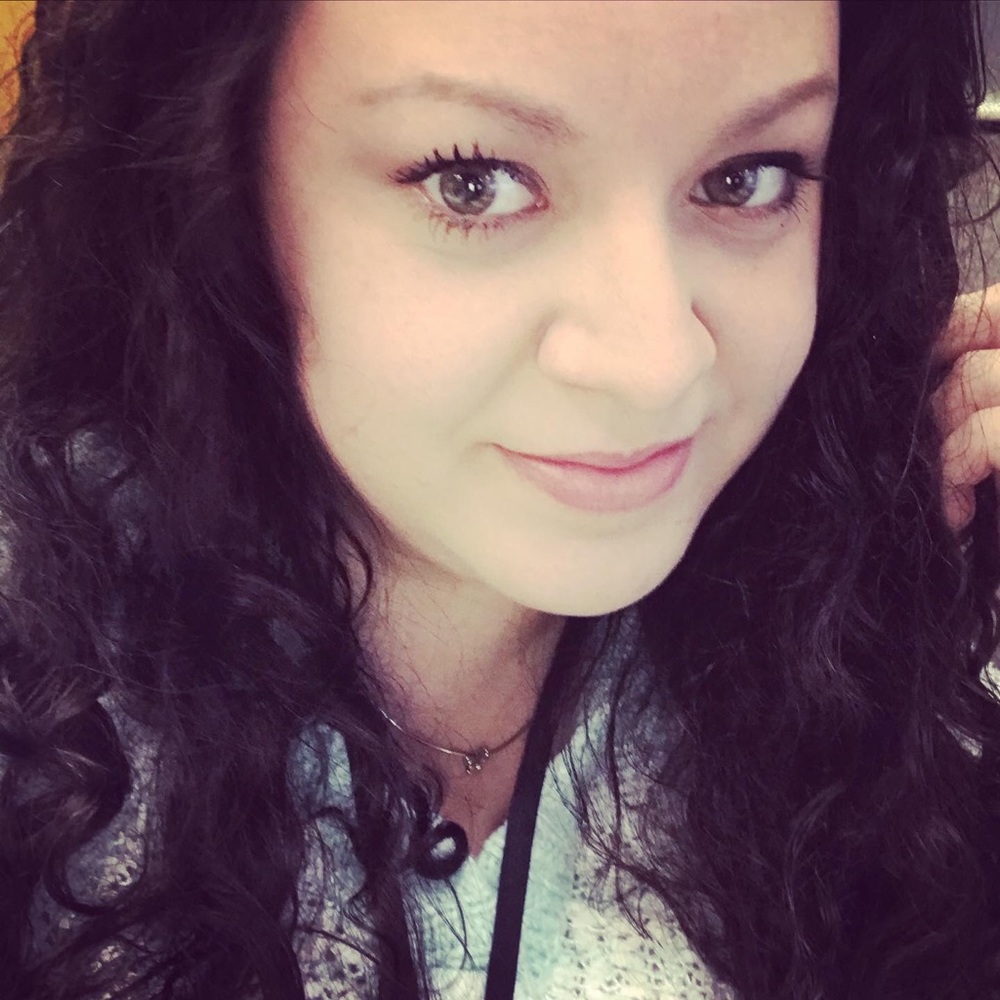 Meet your Posher, Crystal